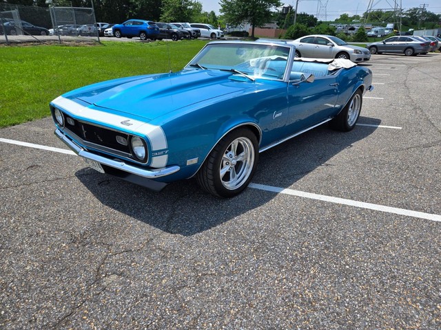 Chevrolet Camaro Vehicle Image 17