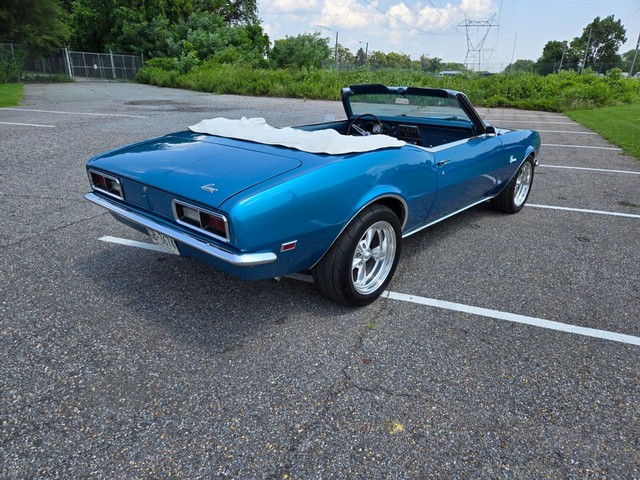 Chevrolet Camaro Vehicle Image 19