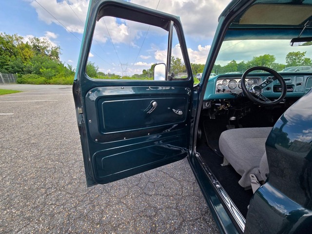 Chevrolet C 10 Vehicle Image 15