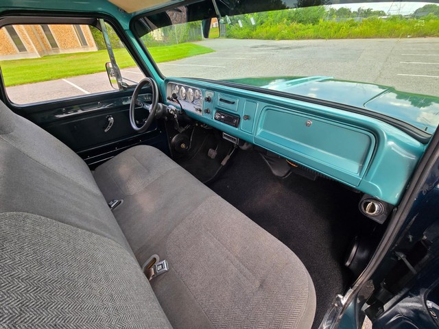 Chevrolet C 10 Vehicle Image 23
