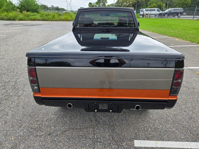 Chevrolet S10 Pickup Vehicle Image 10