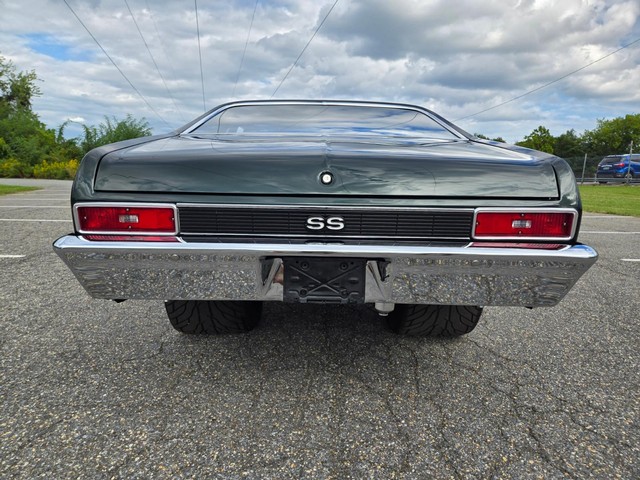Chevrolet Nova Vehicle Image 10