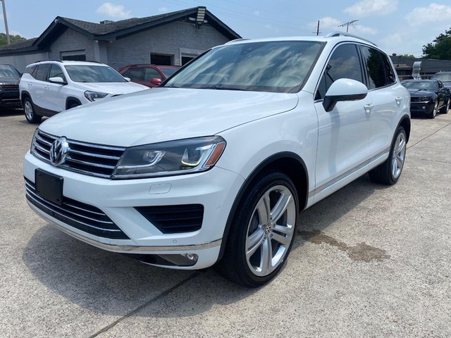 2017 Volkswagen Touareg Executive 1 OWNER at Uptown Imports - Spring, TX in Spring TX