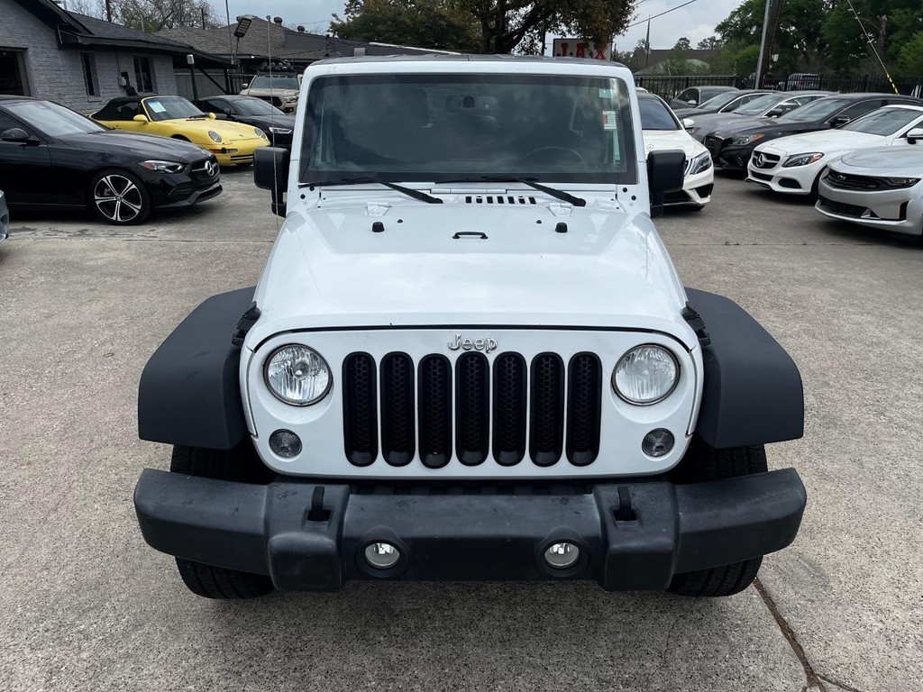 Jeep Wrangler JK Unlimited Vehicle Full-screen Gallery Image 03