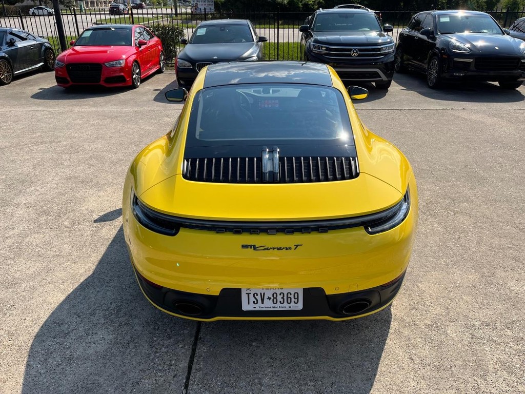 Porsche 911 Vehicle Full-screen Gallery Image 08