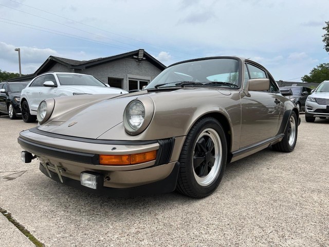 Spring TX 1983 Porsche 911 more details - porsche 911