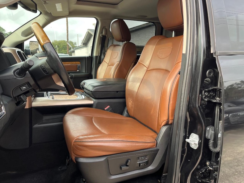 Ram 1500 Vehicle Full-screen Gallery Image 11