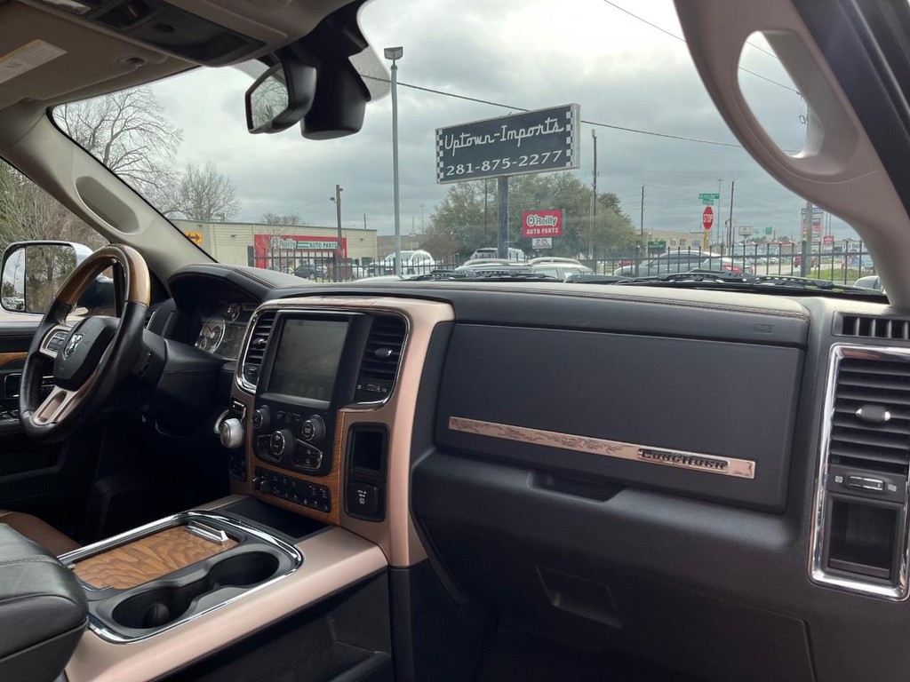 Ram 1500 Vehicle Full-screen Gallery Image 13