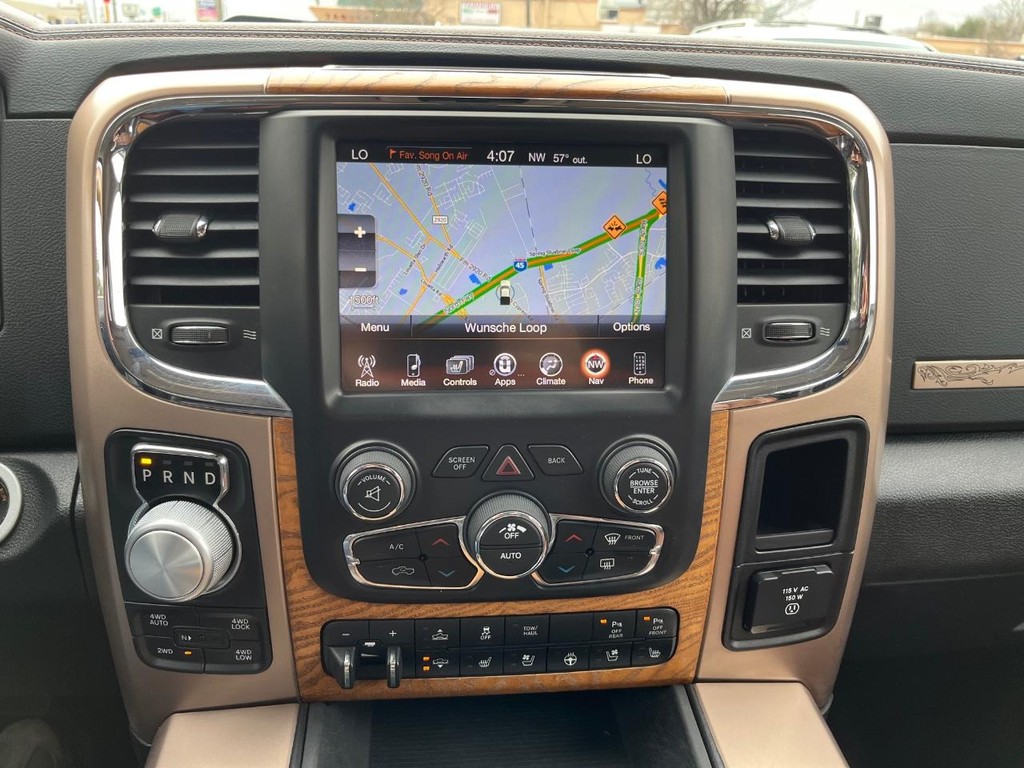 Ram 1500 Vehicle Full-screen Gallery Image 22