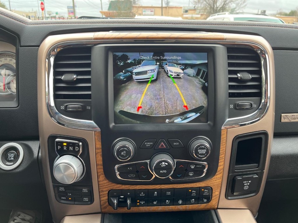 Ram 1500 Vehicle Full-screen Gallery Image 23