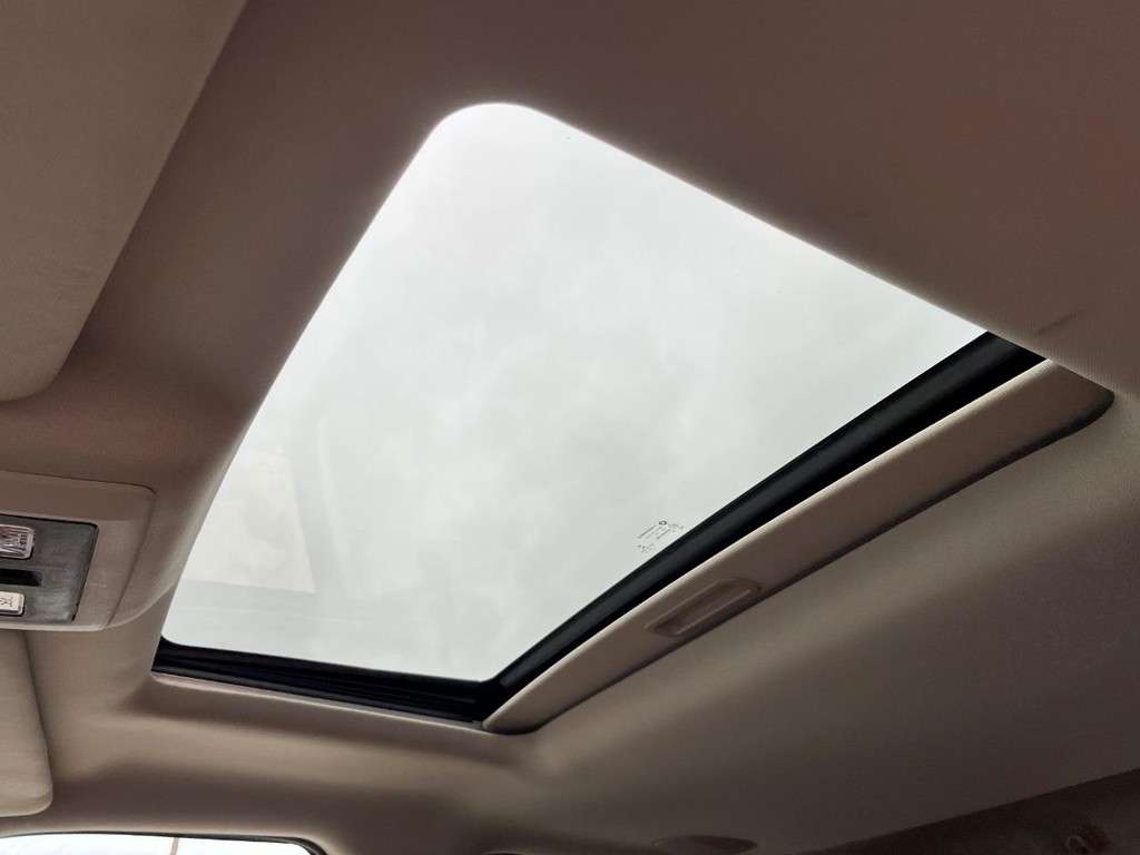 Ram 1500 Vehicle Full-screen Gallery Image 28