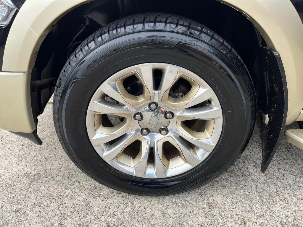 Ram 1500 Vehicle Full-screen Gallery Image 29