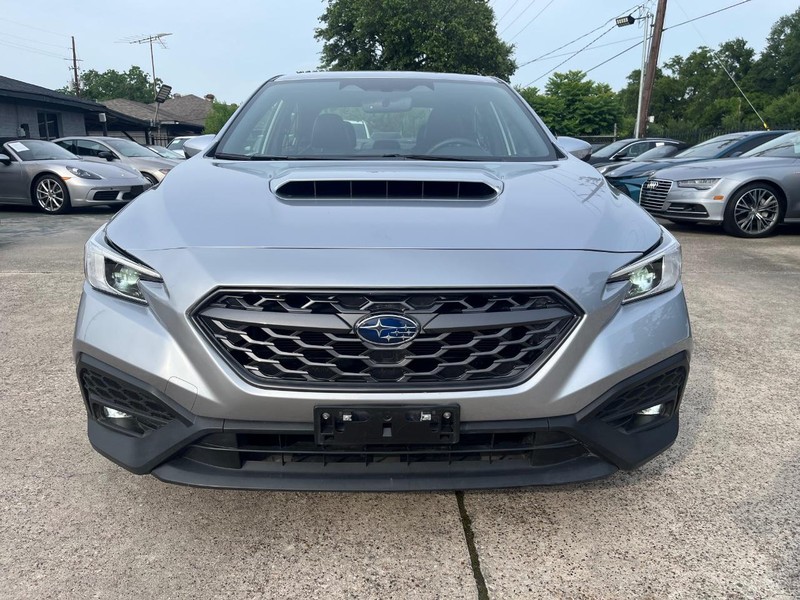 Subaru WRX Vehicle Full-screen Gallery Image 02