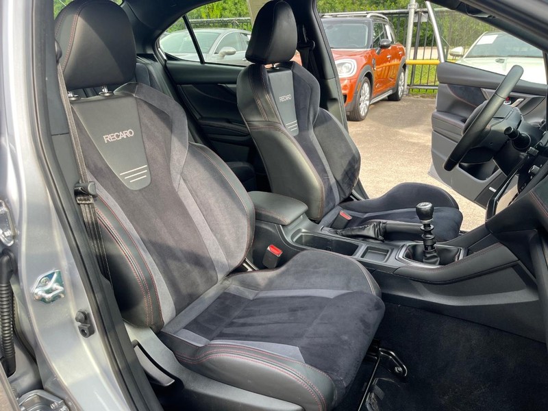 Subaru WRX Vehicle Full-screen Gallery Image 14