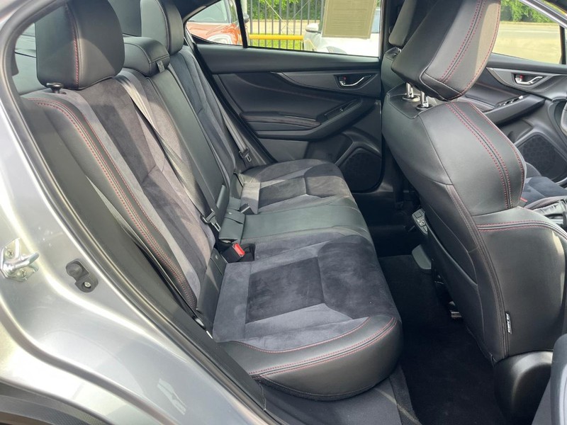 Subaru WRX Vehicle Full-screen Gallery Image 16