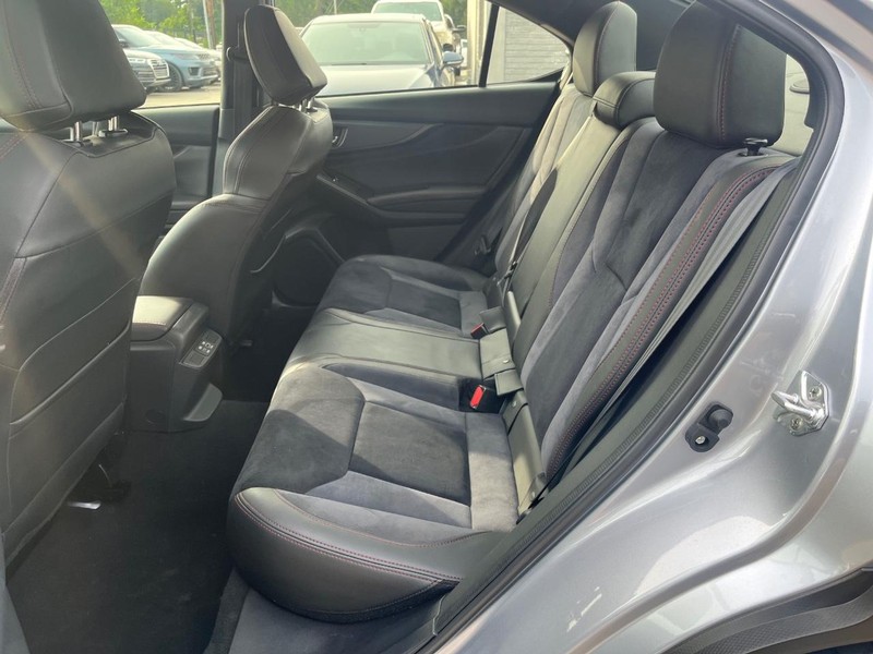 Subaru WRX Vehicle Full-screen Gallery Image 18