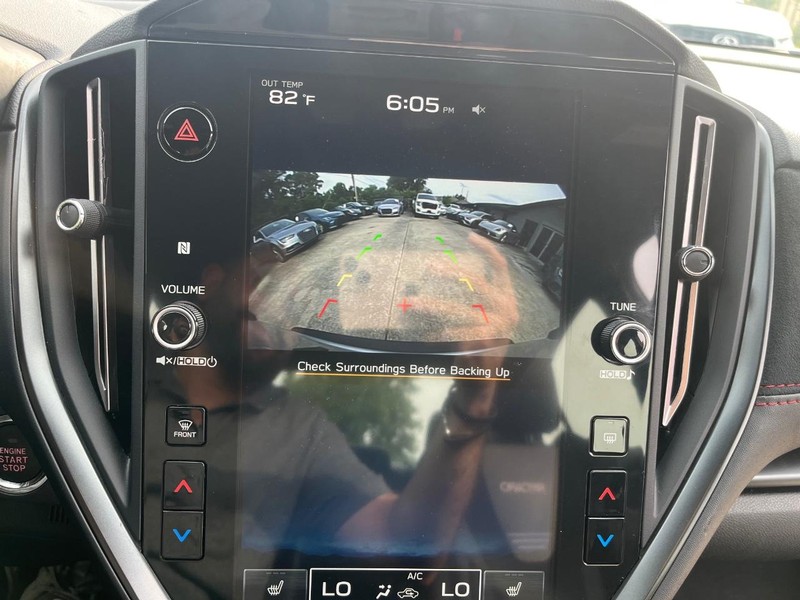 Subaru WRX Vehicle Full-screen Gallery Image 24