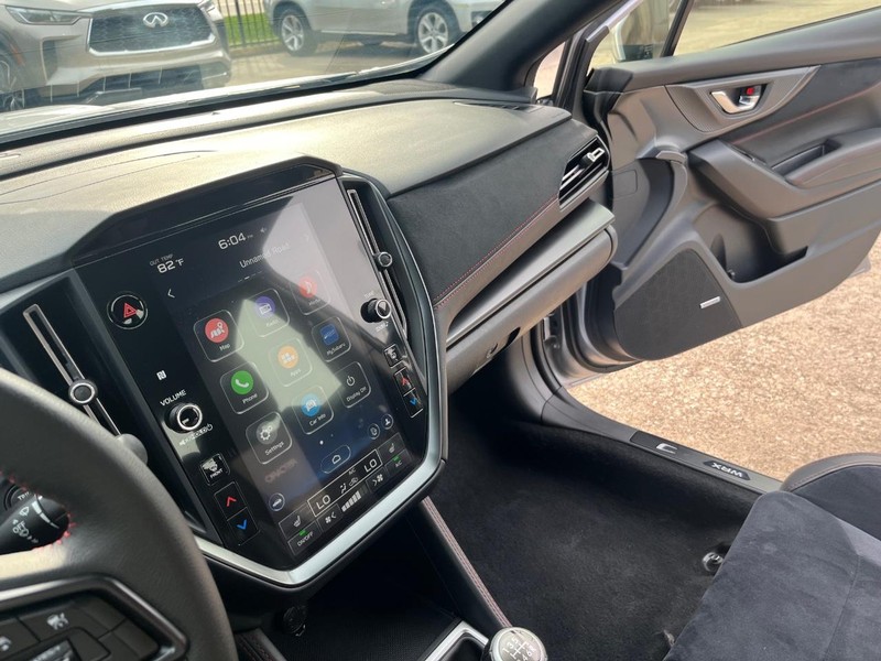 Subaru WRX Vehicle Full-screen Gallery Image 25