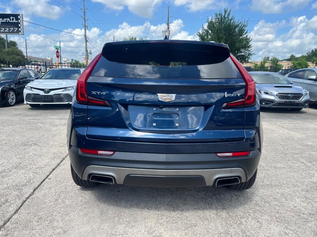 Cadillac XT4 Vehicle Full-screen Gallery Image 07