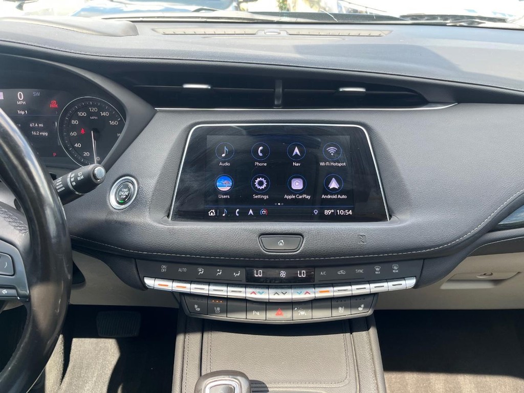 Cadillac XT4 Vehicle Full-screen Gallery Image 22