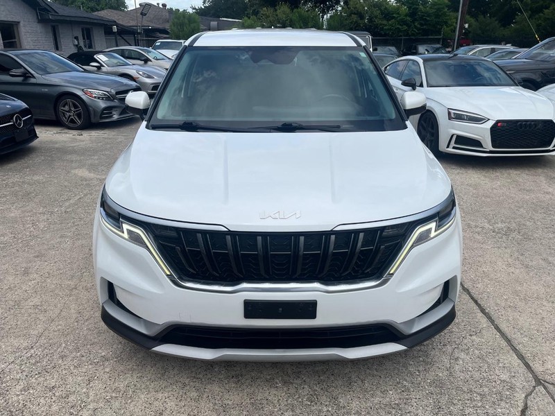 Kia Carnival Vehicle Full-screen Gallery Image 03