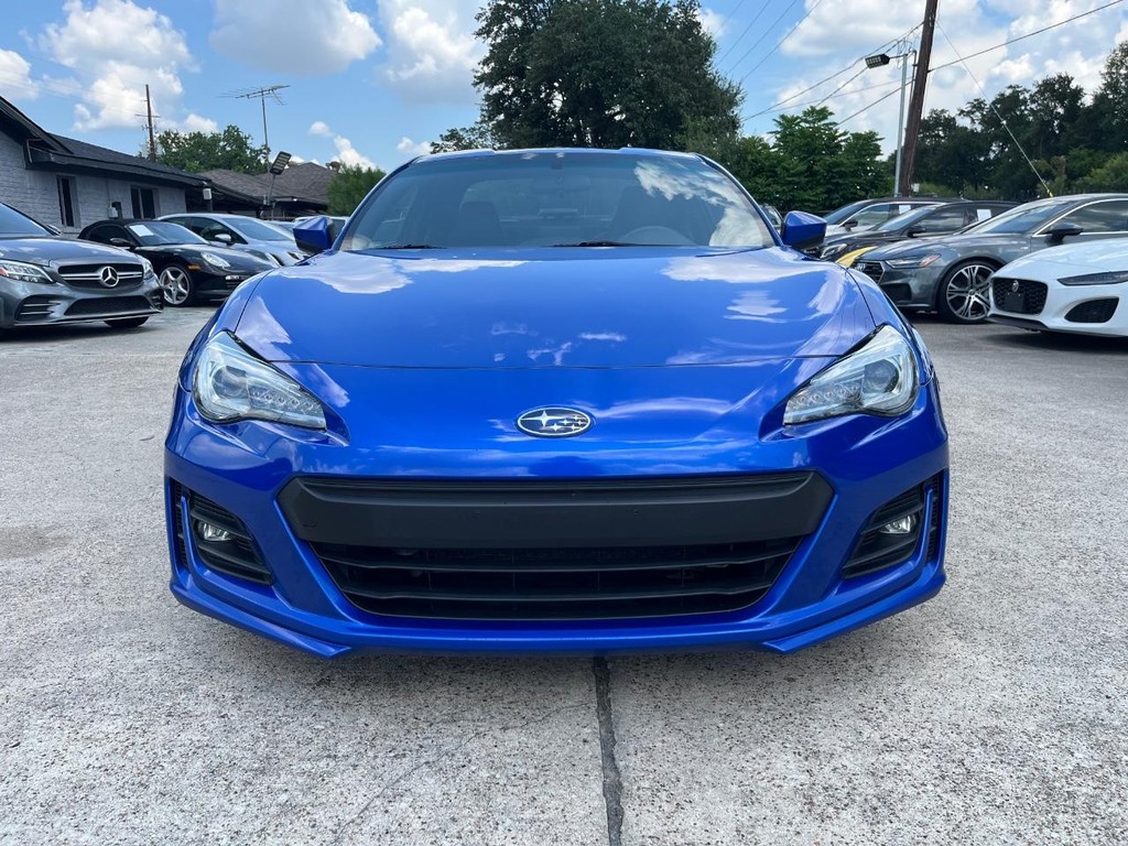 Subaru BRZ Vehicle Full-screen Gallery Image 02