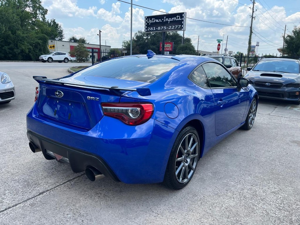 Subaru BRZ Vehicle Full-screen Gallery Image 06