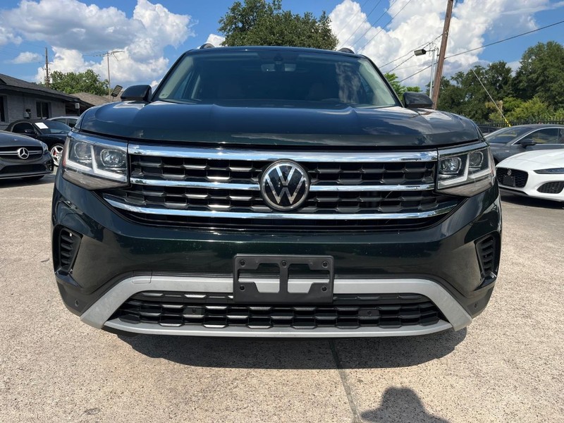 Volkswagen Atlas Vehicle Full-screen Gallery Image 02
