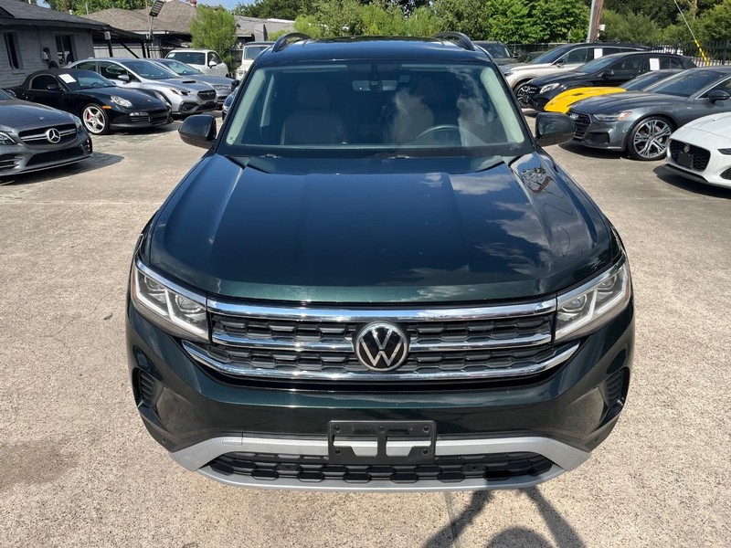 Volkswagen Atlas Vehicle Full-screen Gallery Image 03