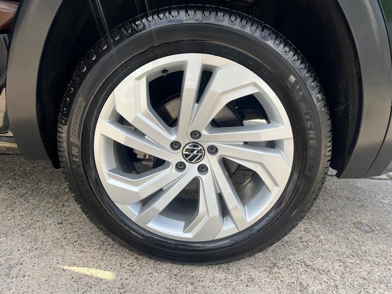 Volkswagen Atlas Vehicle Full-screen Gallery Image 30