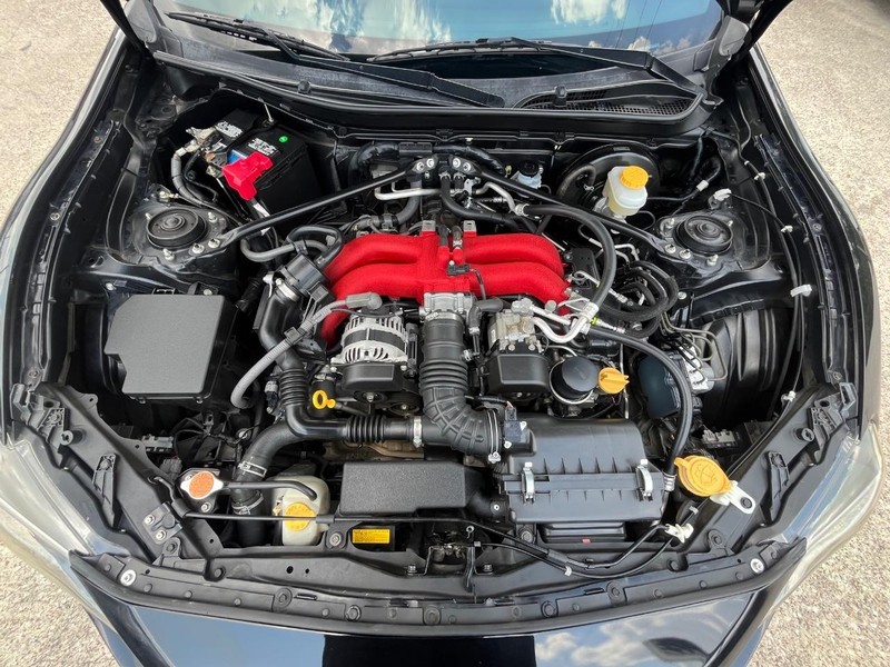 Subaru BRZ Vehicle Full-screen Gallery Image 24