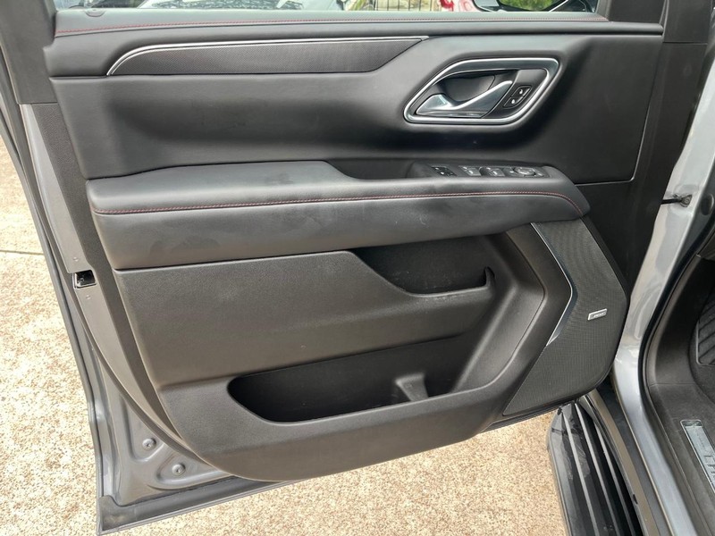 Chevrolet Tahoe Vehicle Full-screen Gallery Image 12