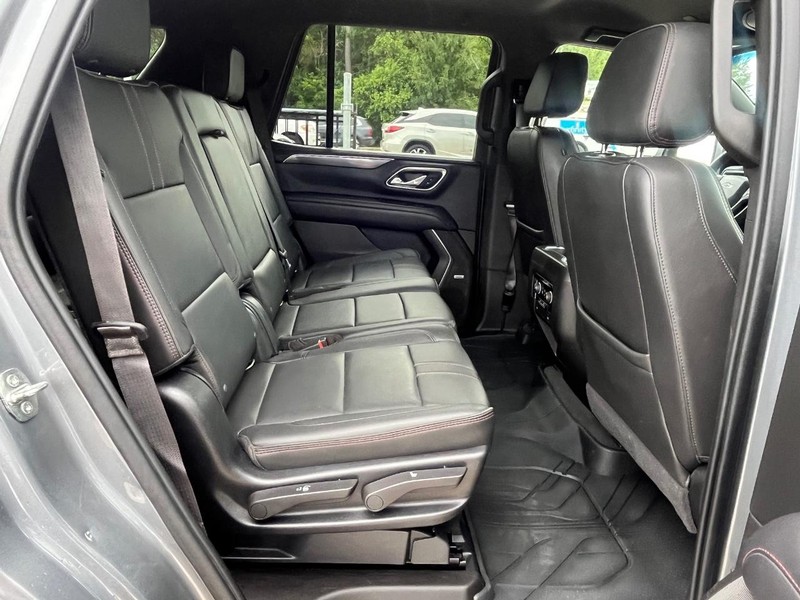 Chevrolet Tahoe Vehicle Full-screen Gallery Image 16