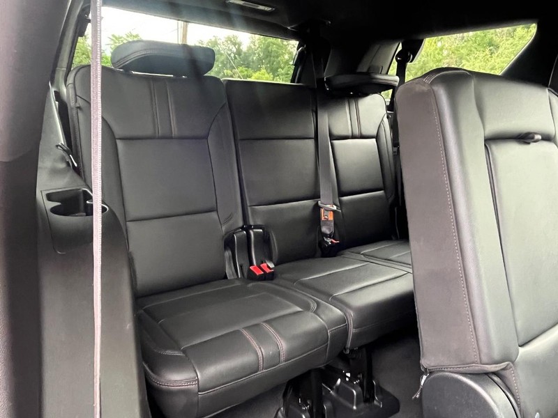 Chevrolet Tahoe Vehicle Full-screen Gallery Image 17