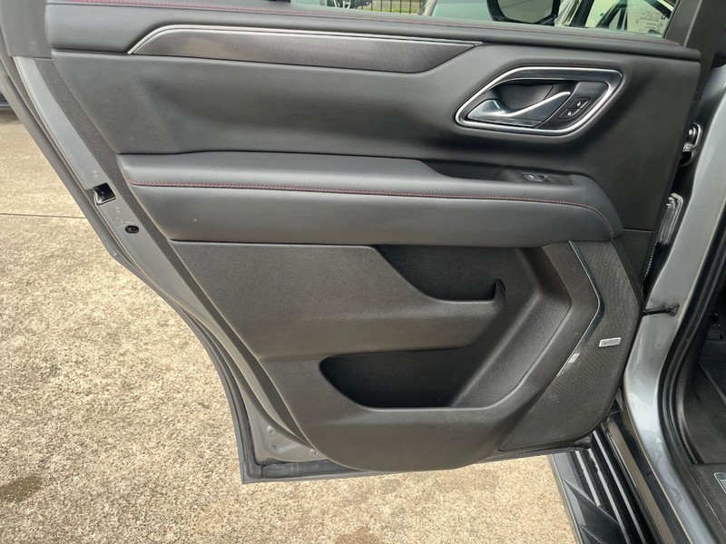 Chevrolet Tahoe Vehicle Full-screen Gallery Image 21