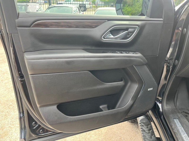 Chevrolet Tahoe Vehicle Full-screen Gallery Image 12