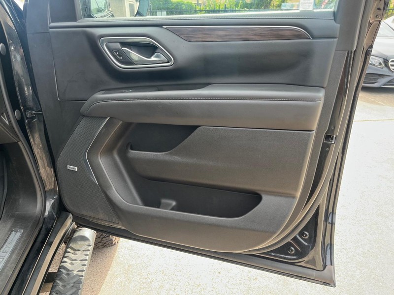 Chevrolet Tahoe Vehicle Full-screen Gallery Image 15