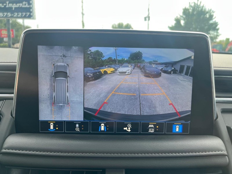 Chevrolet Tahoe Vehicle Full-screen Gallery Image 23