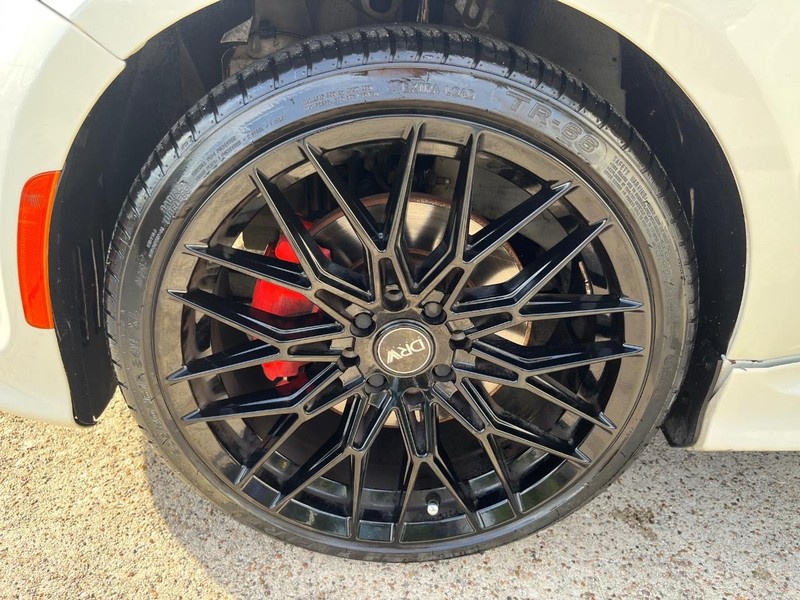 FIAT 500 Vehicle Full-screen Gallery Image 22