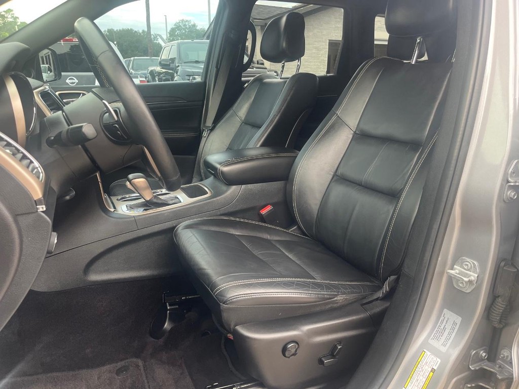 Jeep Grand Cherokee Vehicle Full-screen Gallery Image 11