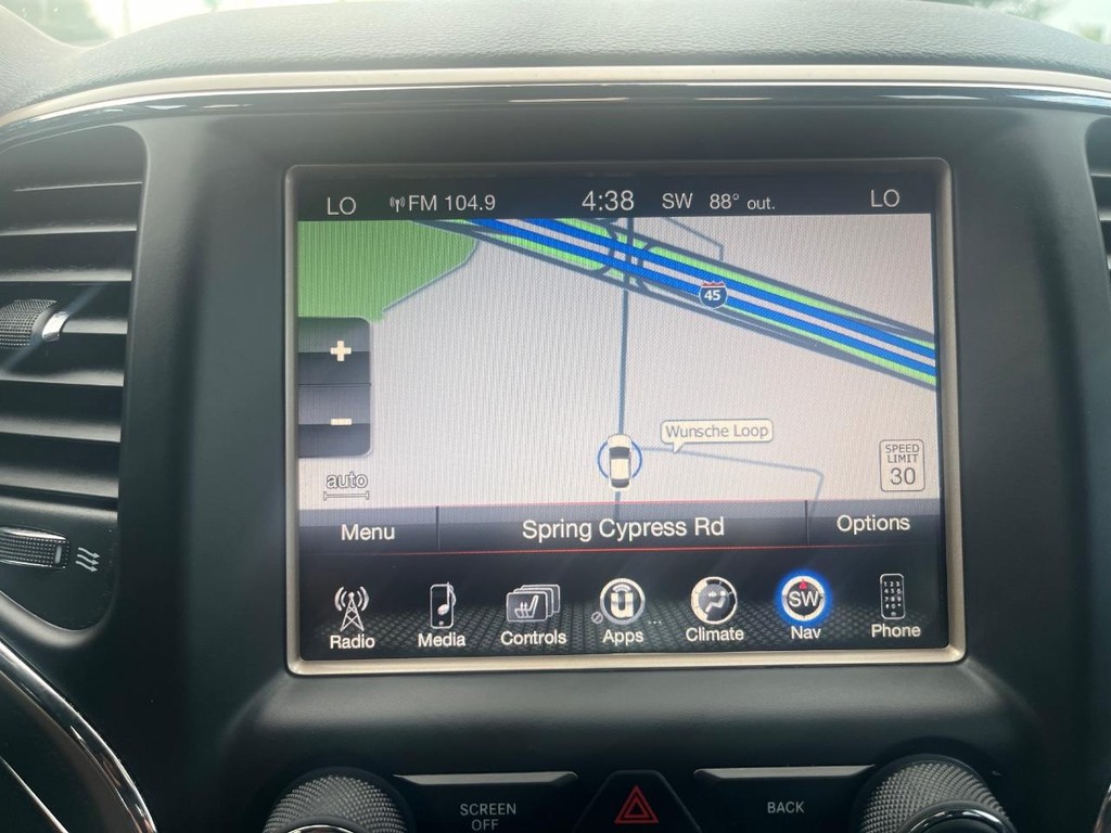 Jeep Grand Cherokee Vehicle Full-screen Gallery Image 23