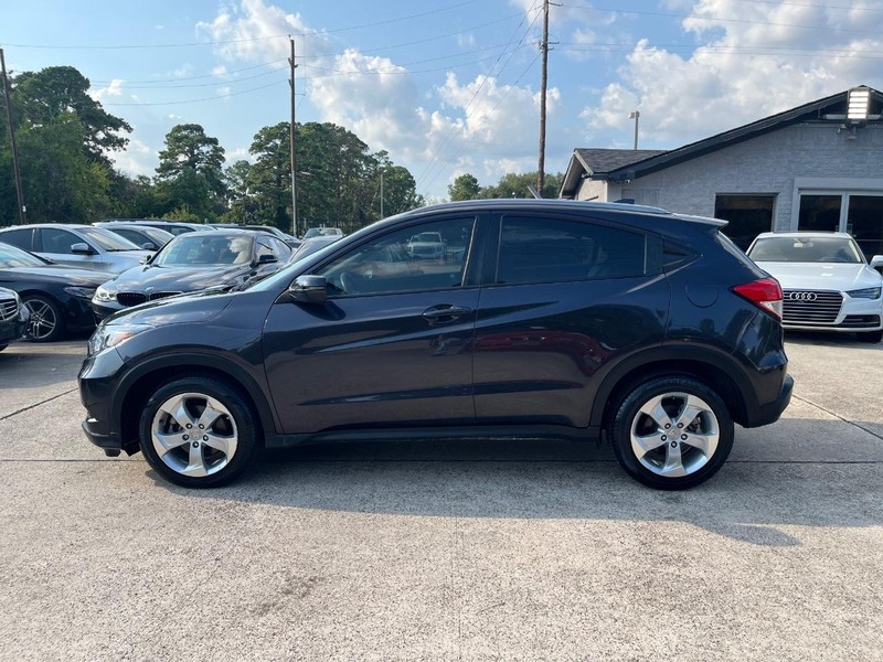 Honda HR-V Vehicle Full-screen Gallery Image 09