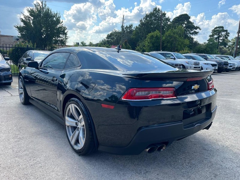 Chevrolet Camaro Vehicle Full-screen Gallery Image 08