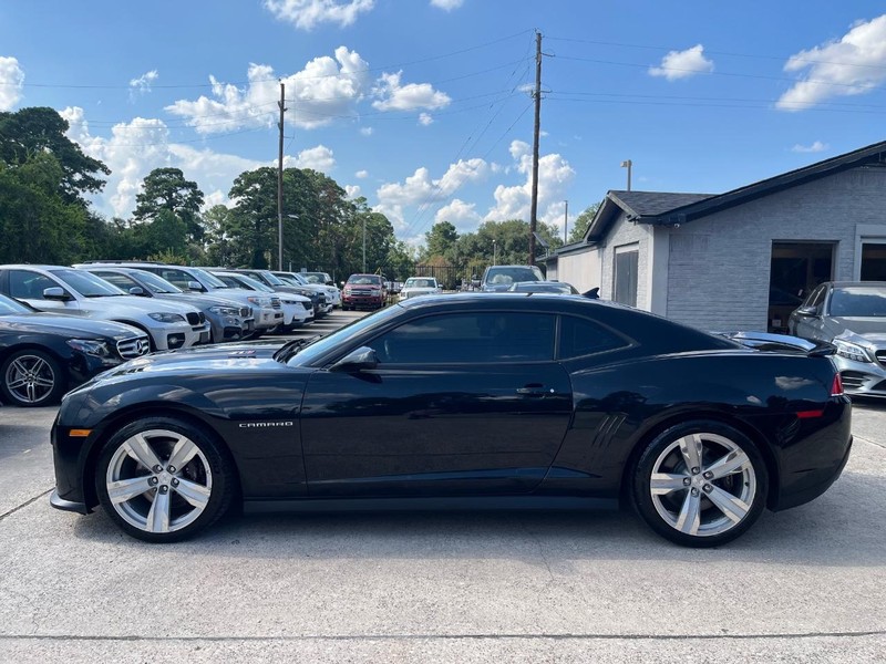 Chevrolet Camaro Vehicle Full-screen Gallery Image 09