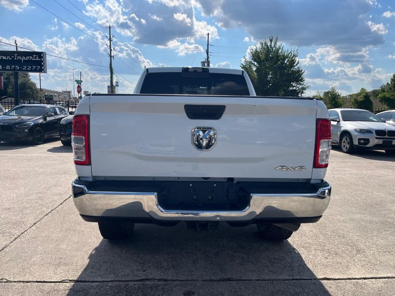 Ram 2500 Vehicle Full-screen Gallery Image 07