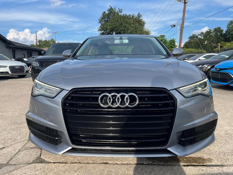 Audi A6 Vehicle Full-screen Gallery Image 03