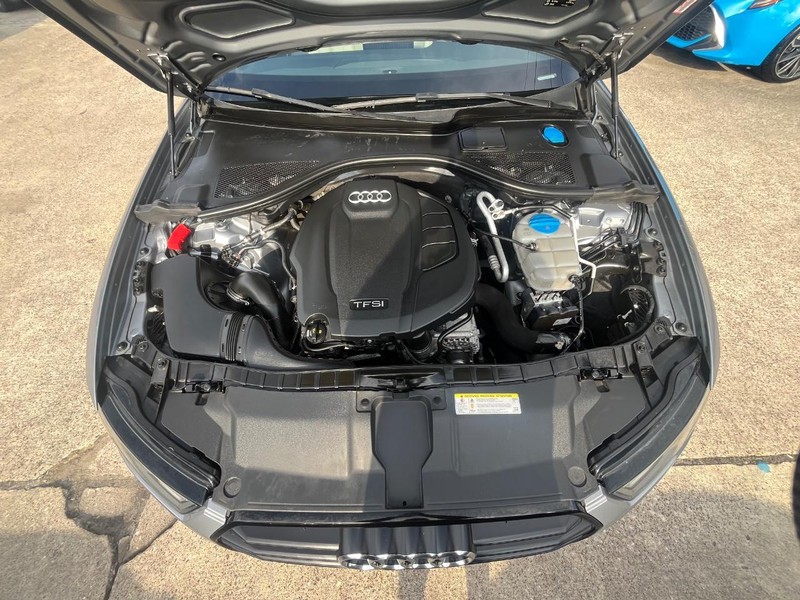 Audi A6 Vehicle Full-screen Gallery Image 29