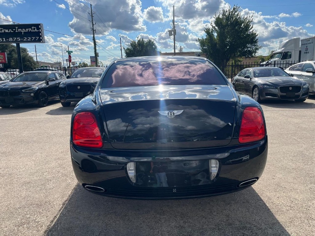 Bentley Continental Flying Spur Vehicle Full-screen Gallery Image 07