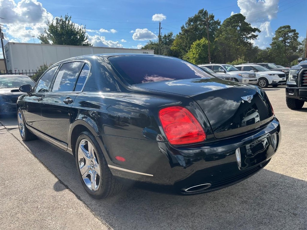 Bentley Continental Flying Spur Vehicle Full-screen Gallery Image 08