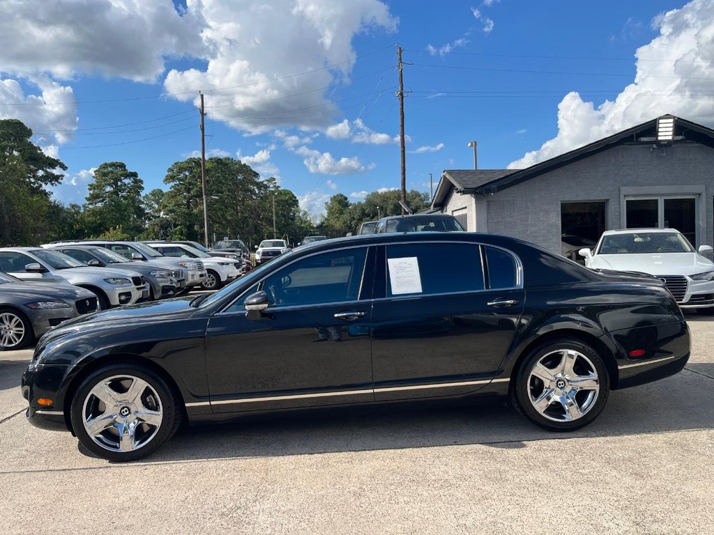 Bentley Continental Flying Spur Vehicle Full-screen Gallery Image 09